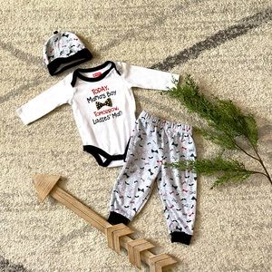 •SWIGGLES• 3 Piece Baby Boy Outfit